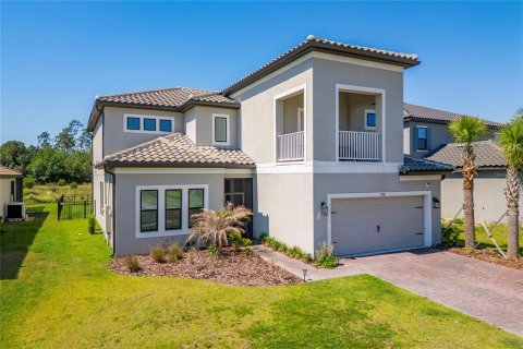 Casa en venta en Kissimmee, Florida, 5 dormitorios, 319.21 m2 № 2218885 - foto 3