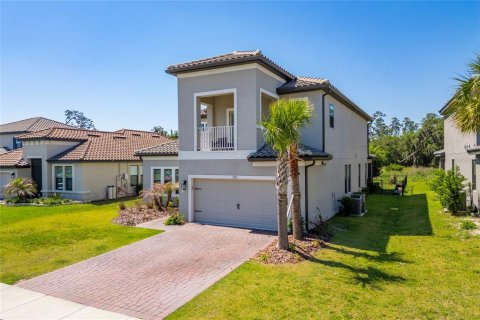Casa en venta en Kissimmee, Florida, 5 dormitorios, 319.21 m2 № 2218885 - foto 2