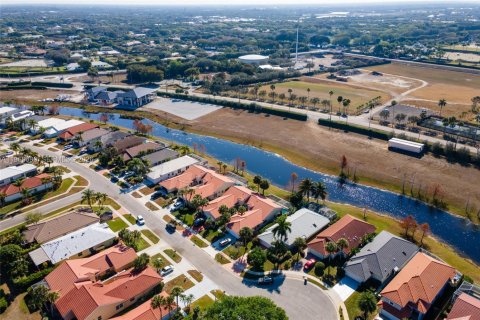 House in Wellington, Florida 3 bedrooms, 166.3 sq.m. № 2030493 - photo 26