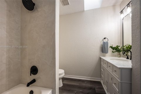 House in Wellington, Florida 3 bedrooms, 166.3 sq.m. № 2030493 - photo 18