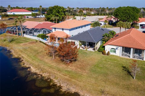 House in Wellington, Florida 3 bedrooms, 166.3 sq.m. № 2030493 - photo 24