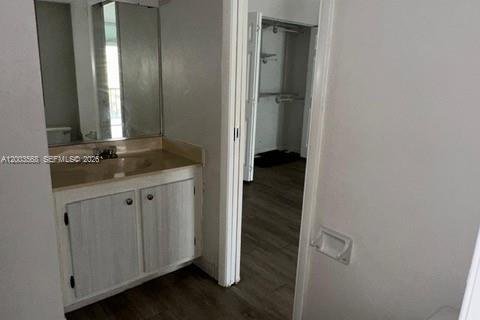 Condo in Oakland Park, Florida, 1 bedroom  № 2068529 - photo 18