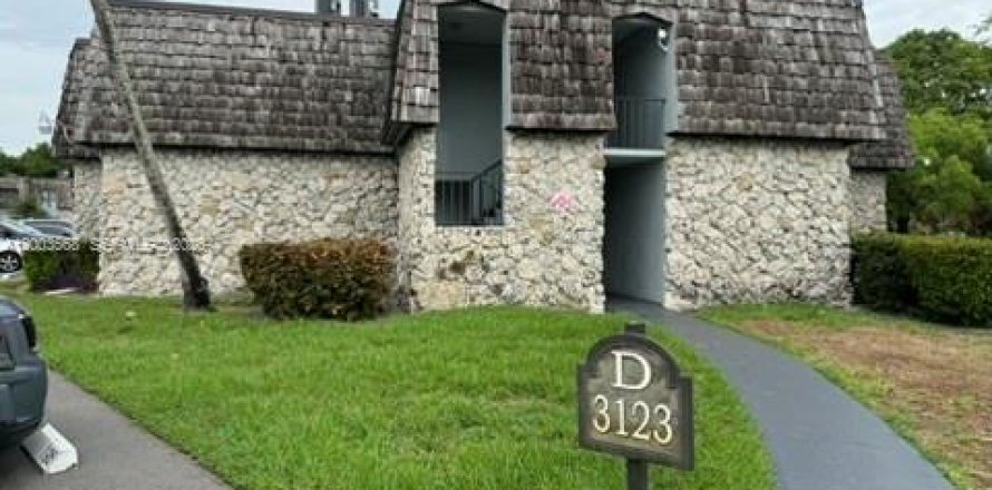 Condo in Oakland Park, Florida, 1 bedroom  № 2068529