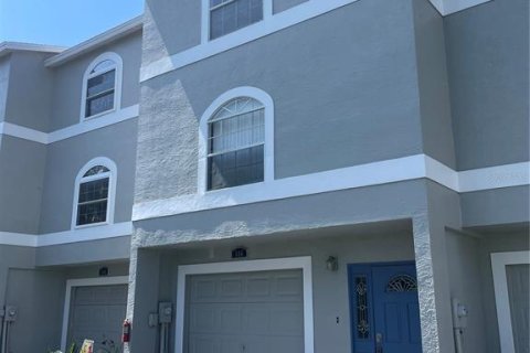 Adosado en venta en Tierra Verde, Florida, 2 dormitorios, 148.64 m2 № 1723514 - foto 1