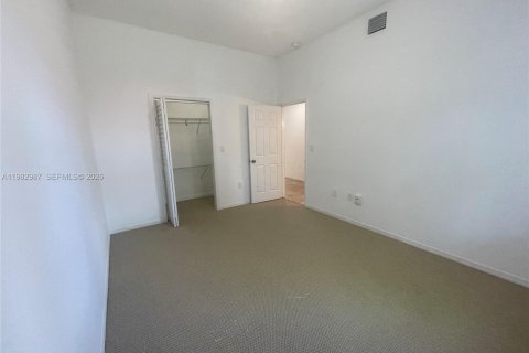 Casa en alquiler en Miami, Florida, 2 dormitorios, 211.82 m2 № 2080510 - foto 27