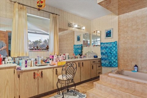 Villa ou maison à vendre à Deltona, Floride: 3 chambres, 196.86 m2 № 2108743 - photo 18