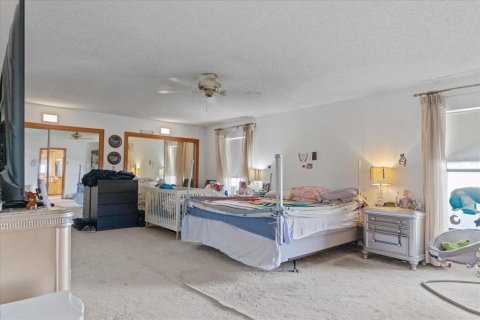 Villa ou maison à vendre à Deltona, Floride: 3 chambres, 196.86 m2 № 2108743 - photo 16