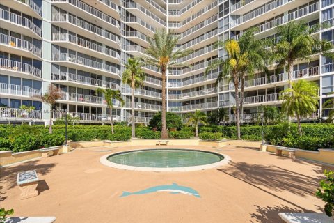 Copropriété à vendre à North Bay Village, Floride: 2 chambres, 95.69 m2 № 1868702 - photo 4