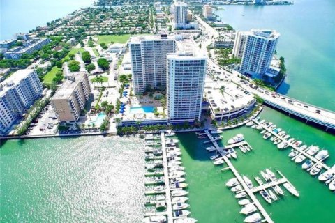 Copropriété à vendre à North Bay Village, Floride: 2 chambres, 95.69 m2 № 1868702 - photo 12