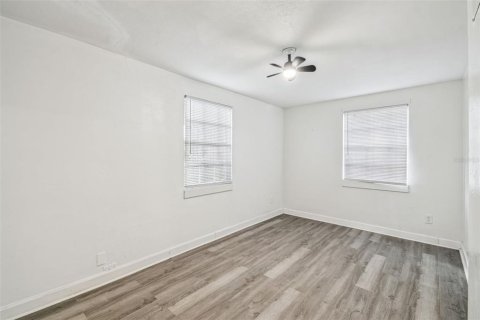 House in Holiday, Florida 4 bedrooms, 135.27 sq.m. № 1813616 - photo 24