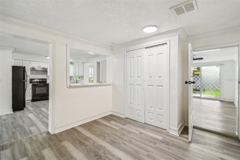 House in Holiday, Florida 4 bedrooms, 135.27 sq.m. № 1813616 - photo 15