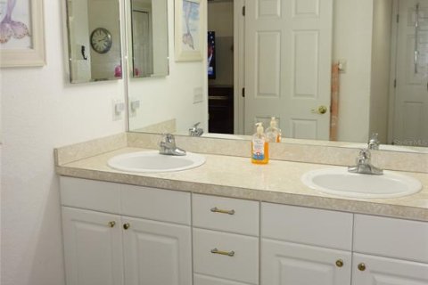Condo in Lutz, Florida, 2 bedrooms № 2097879 - photo 21
