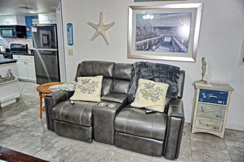 Condo in Lutz, Florida, 2 bedrooms № 2097879 - photo 6