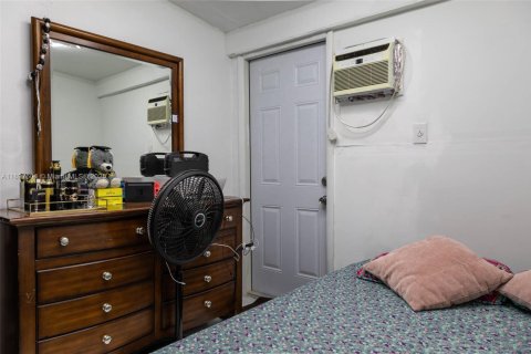 Villa ou maison à vendre à Miami, Floride: 4 chambres, 147.9 m2 № 1949804 - photo 22
