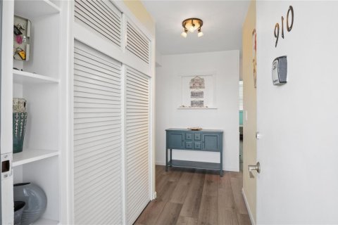 Copropriété à vendre à Fort Lauderdale, Floride: 1 chambre, 74.79 m2 № 2245221 - photo 13