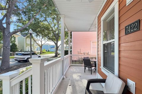 House in Four Corners, Florida 3 bedrooms, 179.49 sq.m. № 1625392 - photo 3