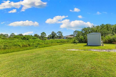 House in North Port, Florida 3 bedrooms, 95.5 sq.m. № 1883942 - photo 30