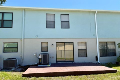 Adosado en venta en Sanford, Florida, 3 dormitorios, 143.91 m2 № 1768088 - foto 2