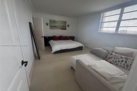 Copropriété à louer à Hollywood, Floride: 2 chambres, 109.25 m2 № 1965169 - photo 7