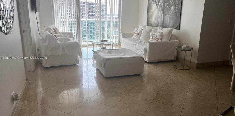 Condo à Hollywood, Floride, 2 chambres  № 1965169