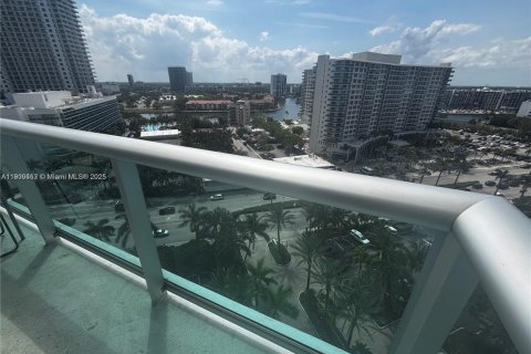 Copropriété à louer à Hollywood, Floride: 2 chambres, 109.25 m2 № 1965169 - photo 17