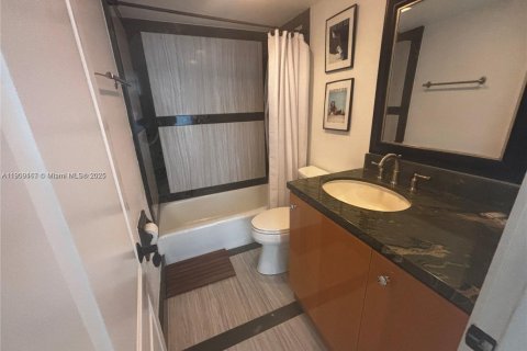 Copropriété à louer à Hollywood, Floride: 2 chambres, 109.25 m2 № 1965169 - photo 14