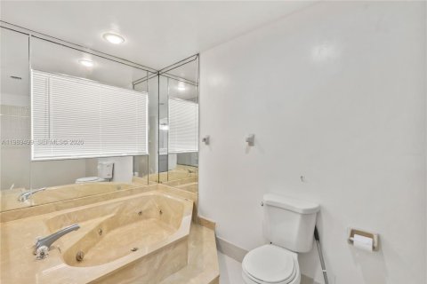 Купить виллу или дом в Корал-Спрингс, Флорида 4 спальни, 227.89м2, № 2058965 - фото 11