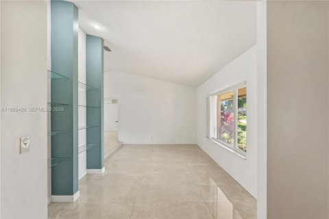 Купить виллу или дом в Корал-Спрингс, Флорида 4 спальни, 227.89м2, № 2058965 - фото 4