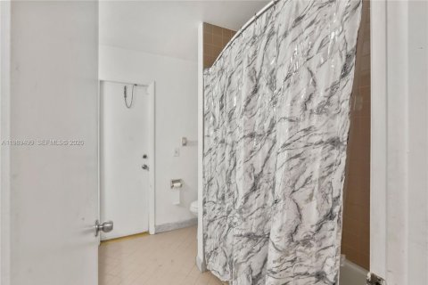 Купить виллу или дом в Корал-Спрингс, Флорида 4 спальни, 227.89м2, № 2058965 - фото 22