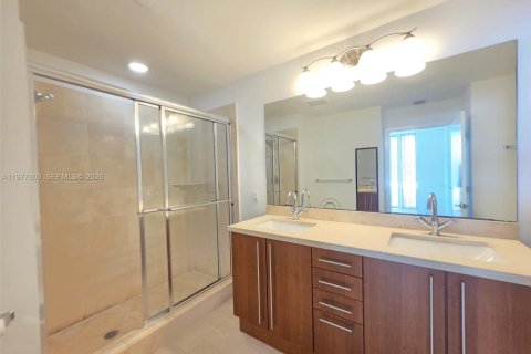 Condominio en venta en Miami, Florida, 2 dormitorios, 94.11 m2 № 2154619 - foto 19