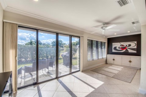 Townhouse in Palm Beach Gardens, Florida 3 bedrooms, 160.63 sq.m. № 2260935 - photo 10