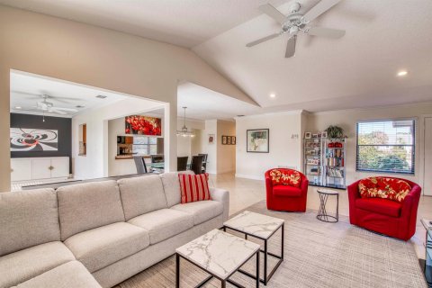 Townhouse in Palm Beach Gardens, Florida 3 bedrooms, 160.63 sq.m. № 2260935 - photo 14