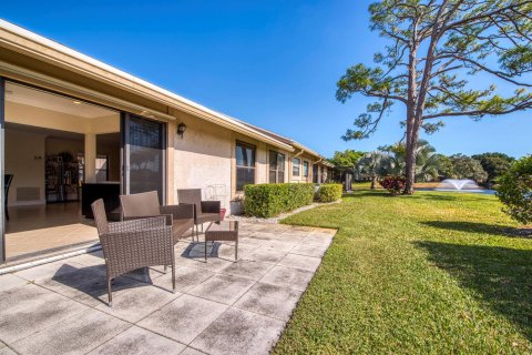 Townhouse in Palm Beach Gardens, Florida 3 bedrooms, 160.63 sq.m. № 2260935 - photo 26
