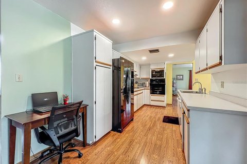 Casa en venta en Longwood, Florida, 4 dormitorios, 289.86 m2 № 1784693 - foto 19