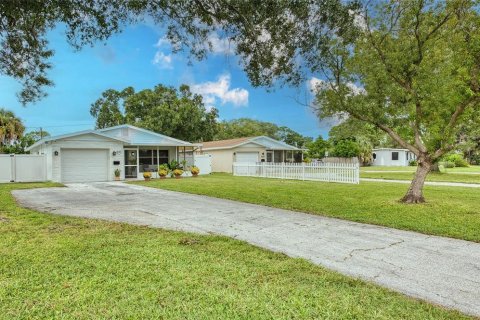 Villa ou maison à vendre à Saint Petersburg, Floride: 2 chambres, 111.3 m2 № 2400982 - photo 2