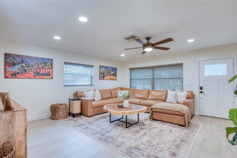 Villa ou maison à vendre à Saint Petersburg, Floride: 2 chambres, 111.3 m2 № 2400982 - photo 7