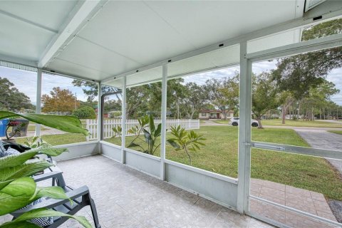Villa ou maison à vendre à Saint Petersburg, Floride: 2 chambres, 111.3 m2 № 2400982 - photo 5