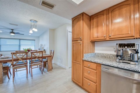 Villa ou maison à vendre à Saint Petersburg, Floride: 2 chambres, 111.3 m2 № 2400982 - photo 14
