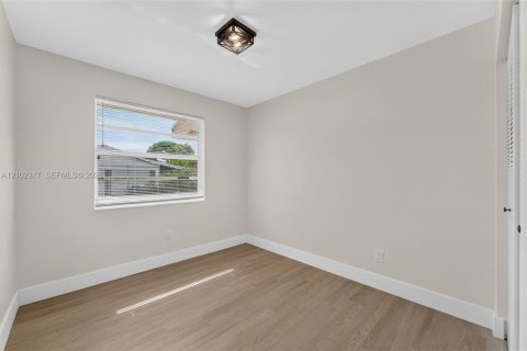 Touwnhouse à vendre à Cutler Bay, Floride: 3 chambres, 113.81 m2 № 2407909 - photo 14