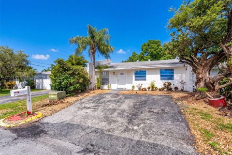 Touwnhouse à vendre à Cutler Bay, Floride: 3 chambres, 113.81 m2 № 2407909 - photo 4