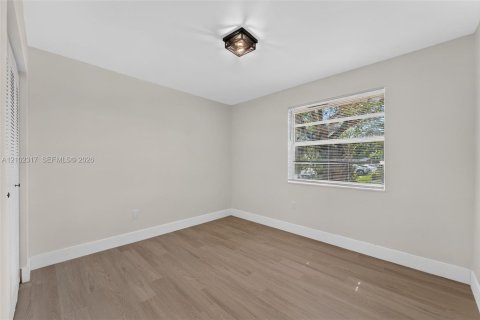 Touwnhouse à vendre à Cutler Bay, Floride: 3 chambres, 113.81 m2 № 2407909 - photo 17