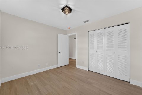 Touwnhouse à vendre à Cutler Bay, Floride: 3 chambres, 113.81 m2 № 2407909 - photo 19