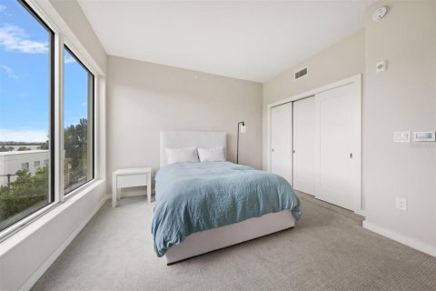 Condo in Clearwater, Florida, 3 bedrooms  № 2098958 - photo 29