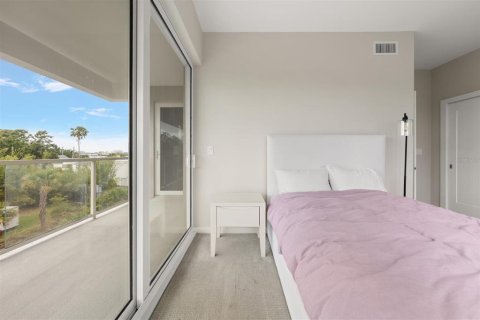 Condo in Clearwater, Florida, 3 bedrooms  № 2098958 - photo 26