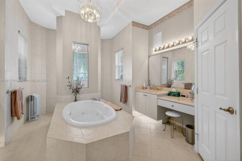Villa ou maison à vendre à Davie, Floride: 5 chambres, 335.56 m2 № 1974826 - photo 25