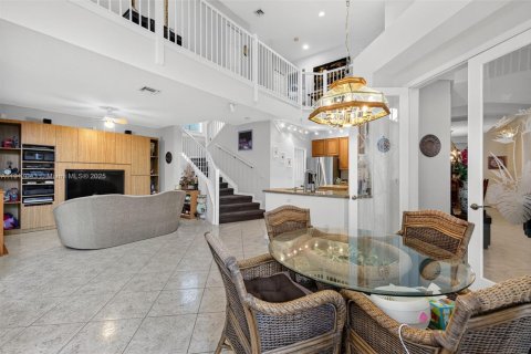 Villa ou maison à vendre à Davie, Floride: 5 chambres, 335.56 m2 № 1974826 - photo 15