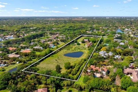 House in Davie, Florida 4 bedrooms № 2041306 - photo 4