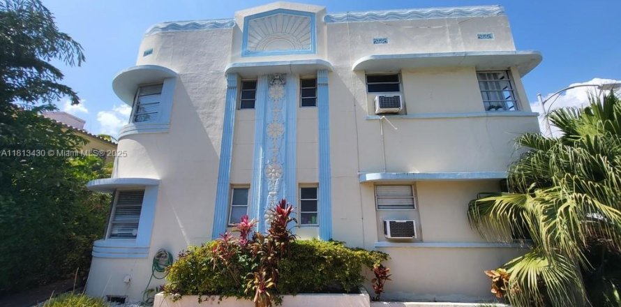 Studio in the Condo in Miami Beach, Florida № 1936333