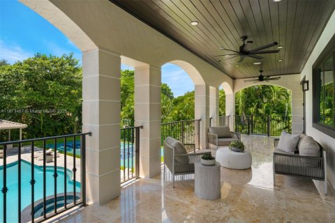 Villa ou maison à louer à Pinecrest, Floride: 7 chambres, 794.41 m2 № 1921946 - photo 29
