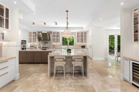 Villa ou maison à louer à Pinecrest, Floride: 7 chambres, 794.41 m2 № 1921946 - photo 6